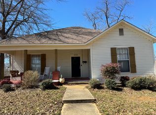 530 S Washington St, Starkville, MS 39759
