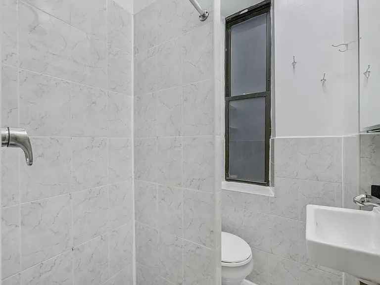 61 E 3rd St #14 — Photo 6