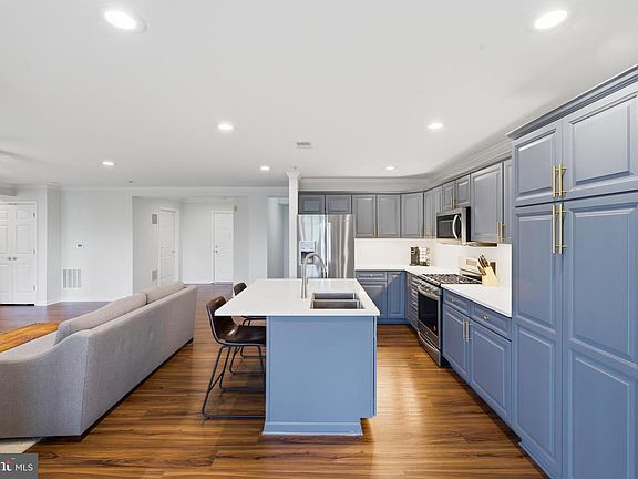 5th image of 12240 Roundwood Rd Unit 605