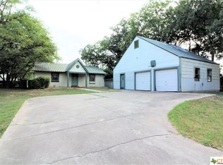 104 Bogie Dr, San Marcos, TX 78666