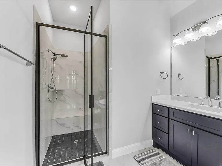11927 Carillon Forest Dr — Photo 24