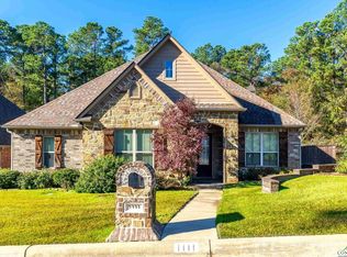 1111 Victoria Dr, Longview, TX 75604