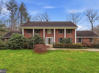 5605 Smoke Rise Ln, Fairfax Station, VA