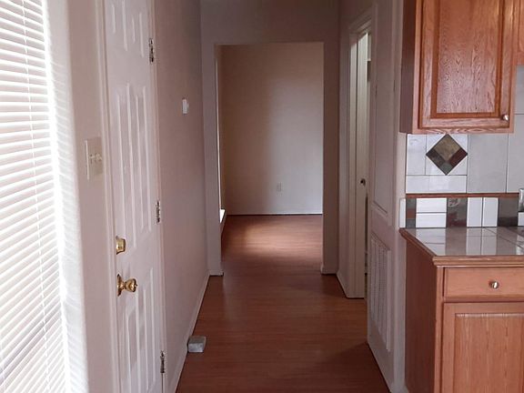 3rd image of 4315 8th St #C