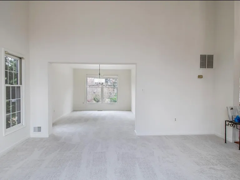 4100 Ulster Rd — Photo 7