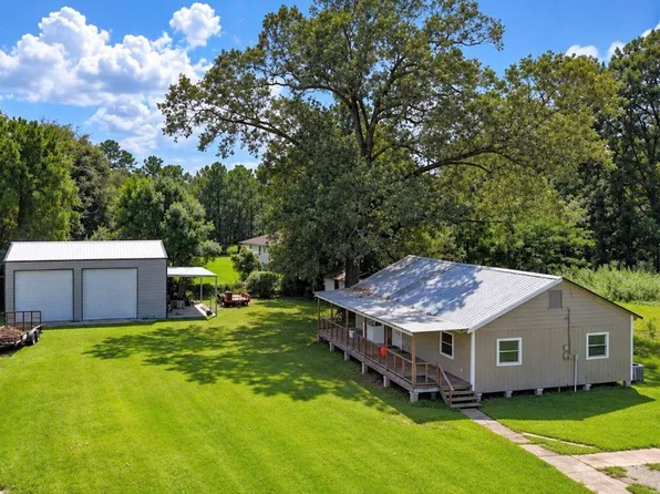 320 E Tram Rd, Vidor, TX 77662