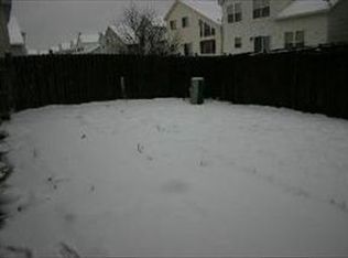 1766 Hickory Park Ln, Aurora, IL 60504