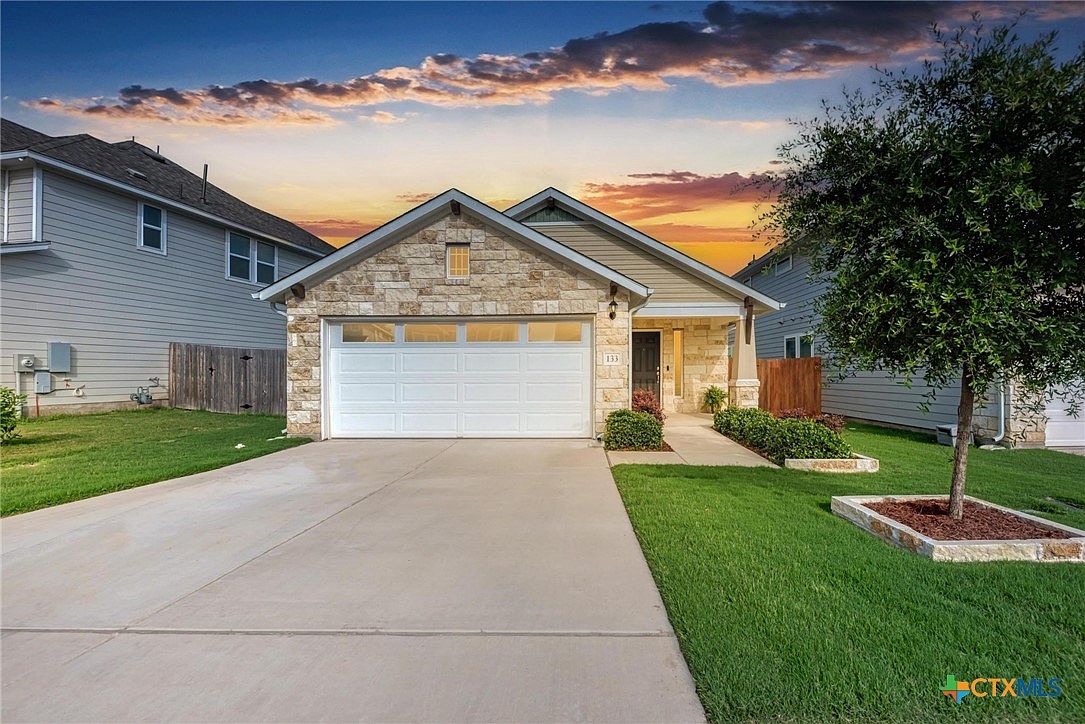 【たく出品】Stone  133 Free Stone Dr, Georgetown, TX 78628 | Zillow