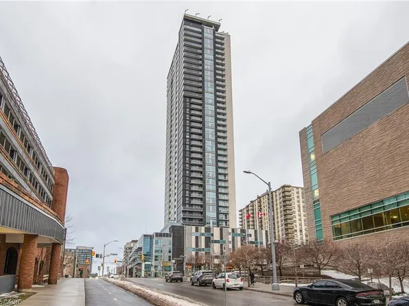 60 Frederick St #3913, Kitchener, ON N2H 2L7