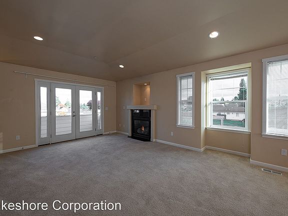 5th image of 3618 Hoyt Ave #A