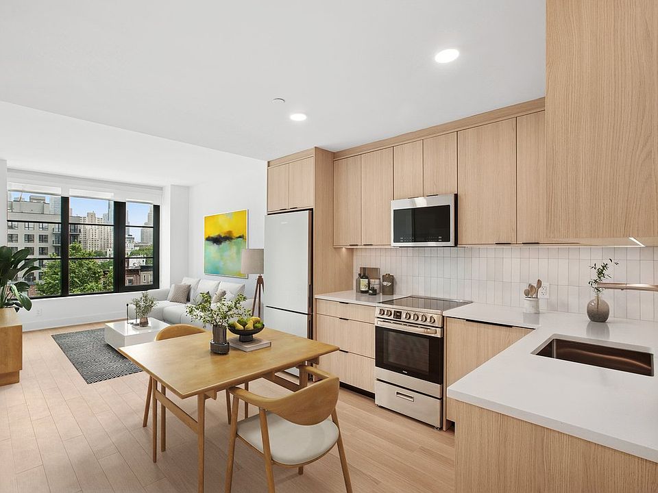 1st image of 499 President St #634