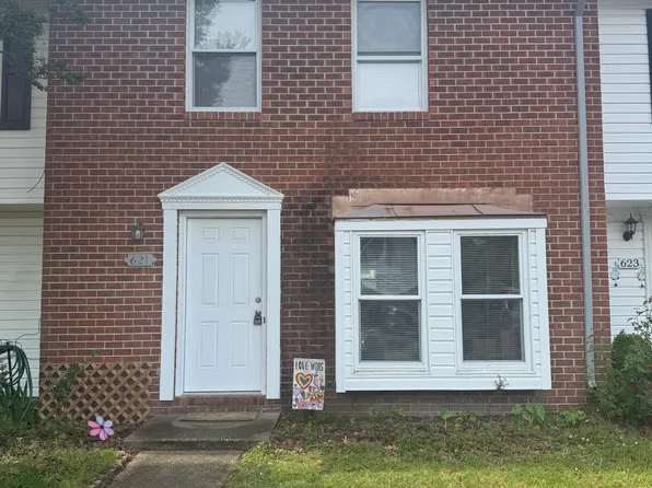 621 Cedar Springs Ct, Virginia Beach, VA 23462