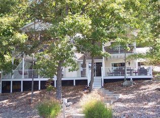 1236 Ridge Cir, Sunrise Beach, MO 65079