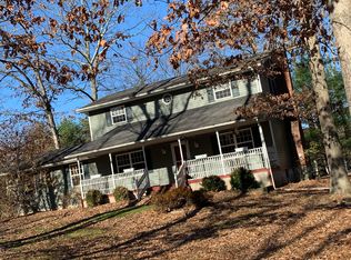 30 Tara Dr, East Stroudsburg, PA 18301