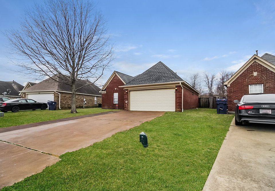 1st image of 3860 Conrail Cir
