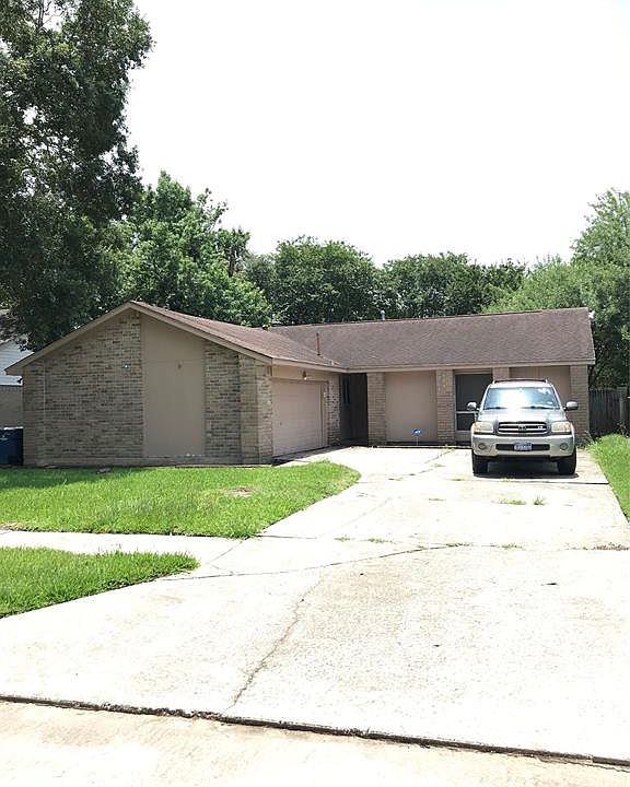 2nd image of 24203 Lone Elm Dr