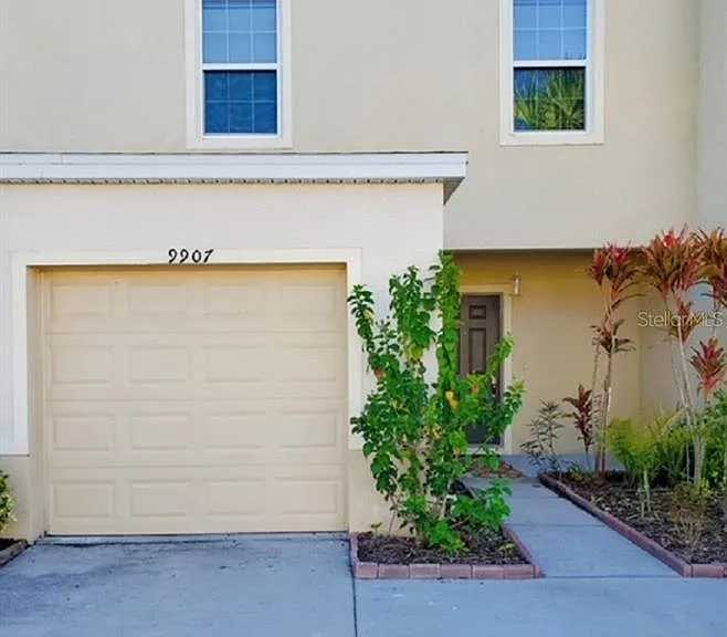 9907 Hound Chase Dr — Photo 1