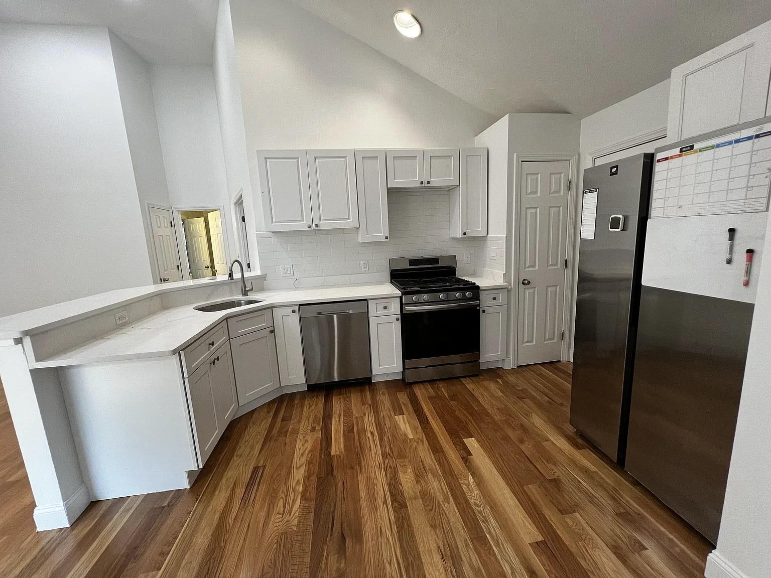 3 bed, 1508 sqft, $3,500 — Photo 2