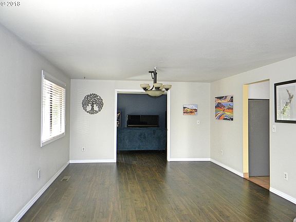 5th image of 15514 SE Sun Park Dr