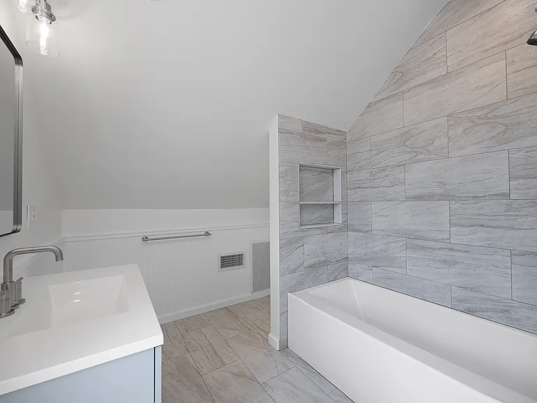 3 Highland Rd #B — Photo 16