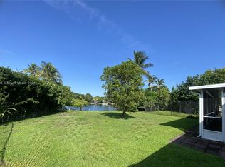 14550 English Rd, Miami Lakes, FL 33014