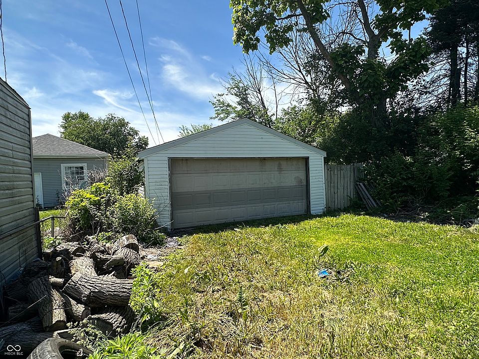 2nd image of 2200 S Biltmore Ave