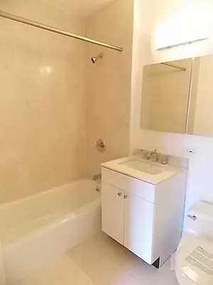 Rented by Stonehenge NYC LLC | media 9