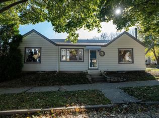 2900 S Clement Ave, Milwaukee, WI 53207