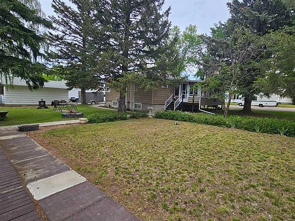 5th image of 132 N 5th Ave NE