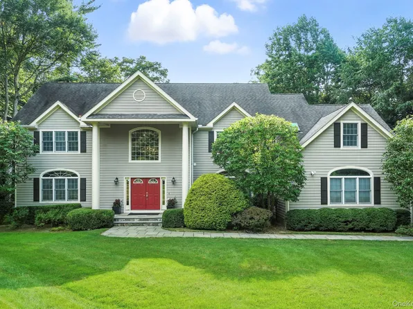 39 Admiral Wordens Lane, Briarcliff Manor, NY 10510