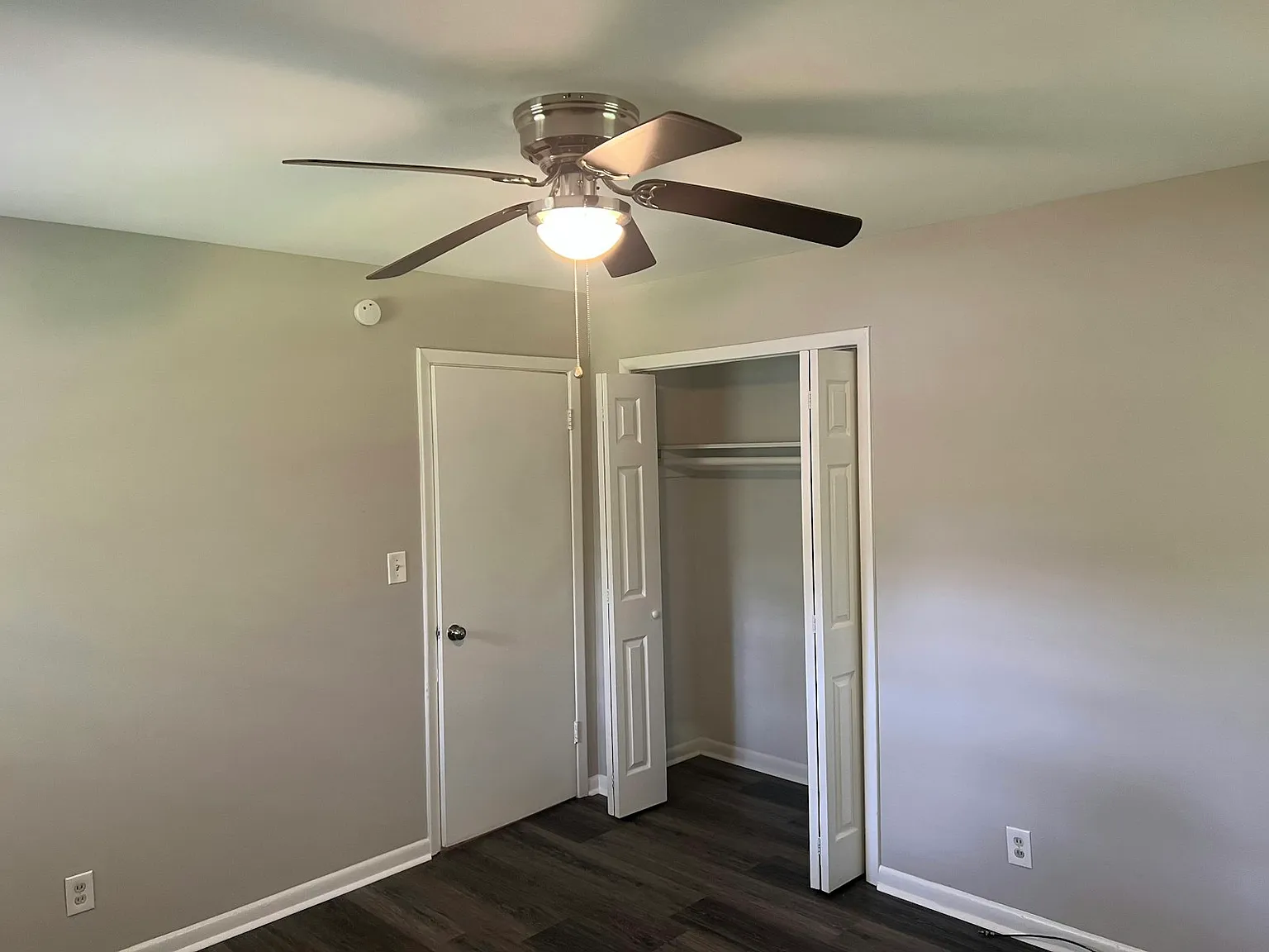 1472 Tulip Place, Unit 1472 — Photo 4