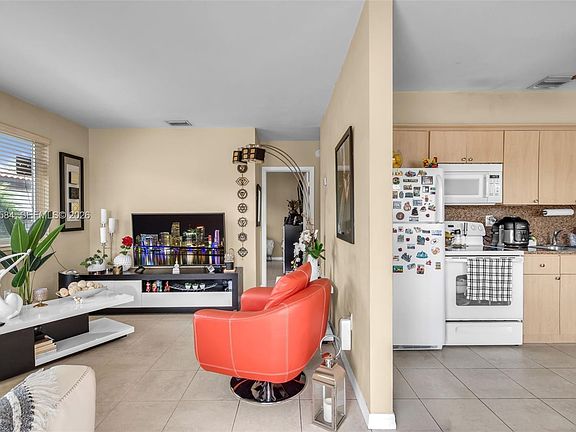 3rd image of 247 NW 51st Ave