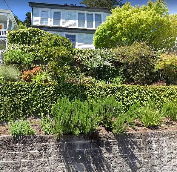 14B Bayview Ave — Photo 1