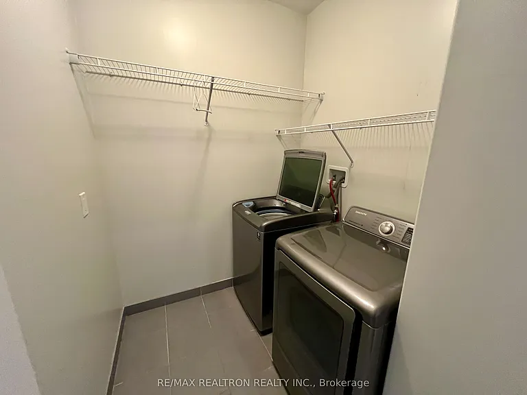 223 Thomas Phillips Dr — Photo 15