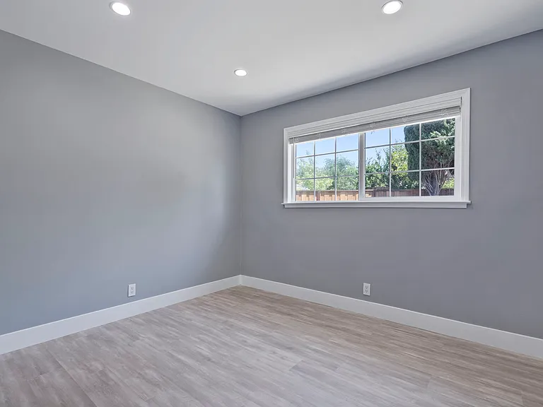 3438 Fife Way — Photo 17