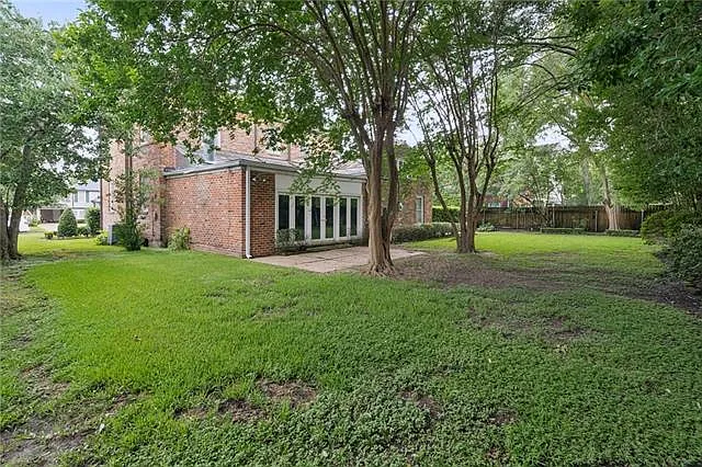 141 Homestead Ave — Photo 20
