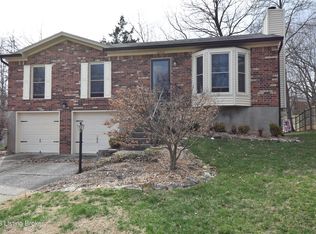 10920 Chenwood Ct, Jeffersontown, KY 40299