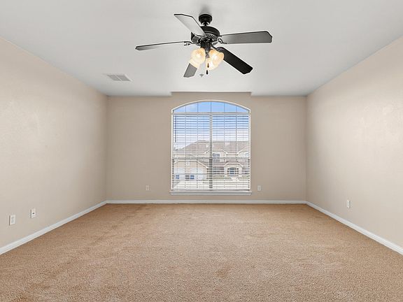 5th image of 3119 Douglas Fir Dr #1