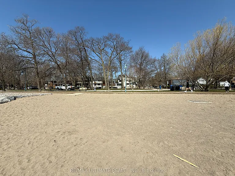 8 Avion Ave #5 — Photo 24