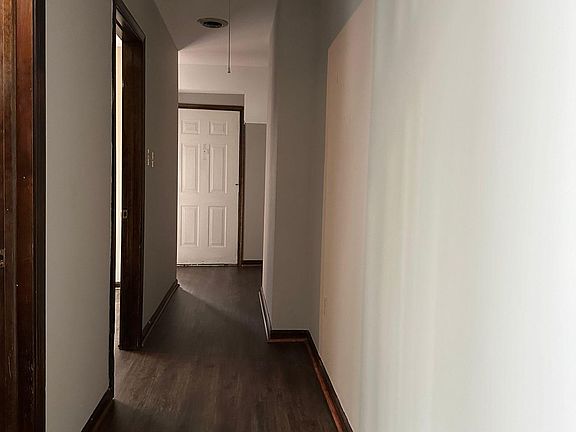 5th image of 908 N Adams St APT 3