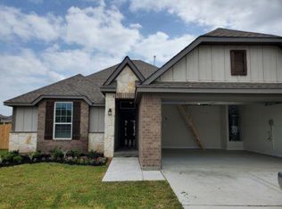 7905 Putter Place Ct, Navasota, TX 77868