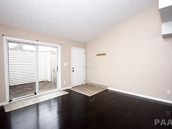 5th image of 6809 N Frostwood Pkwy APT B6