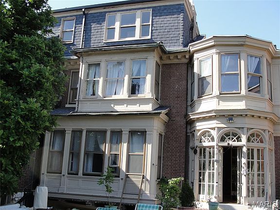 2nd image of 34 Waterman Pl