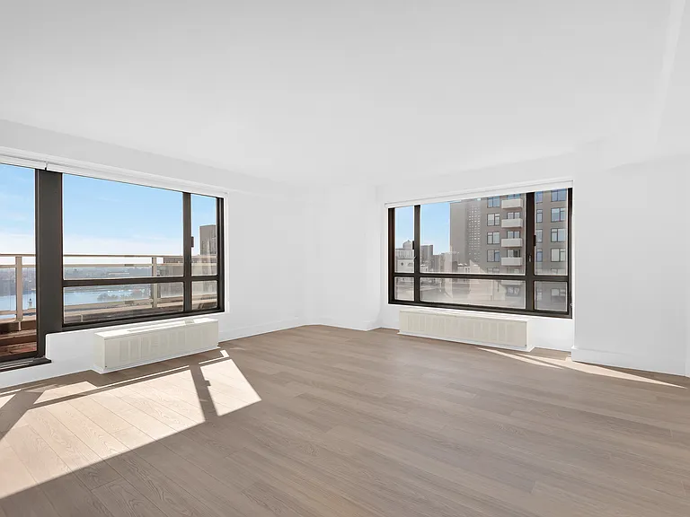 501 E 87th St #PENTHOUSE — Photo 12