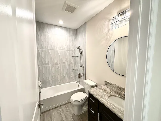 37 Gimli St — Photo 13