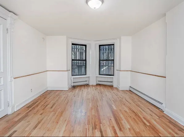 535 Washington Avenue image 10 of 20