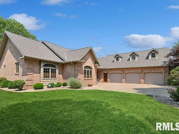 3rd image of 3232 Lincoln Park Dr