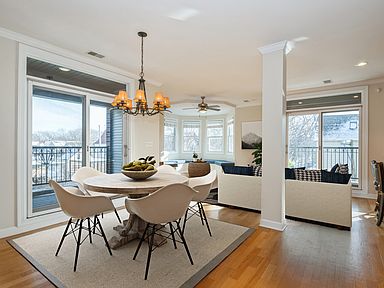 3148 N Oakley Ave #3S, Chicago, IL 60618 | Zillow