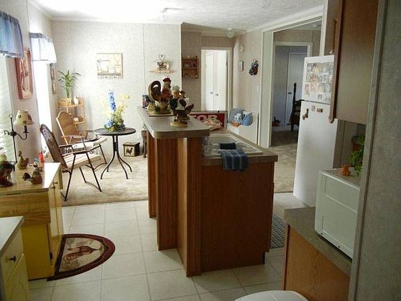Kitchen/Dining room view
