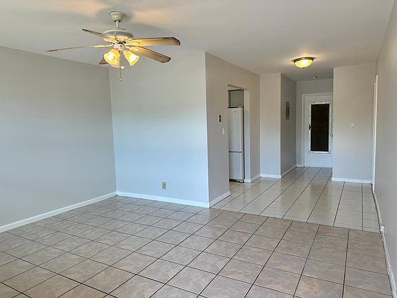 4th image of 1800 SE 4th St APT 3